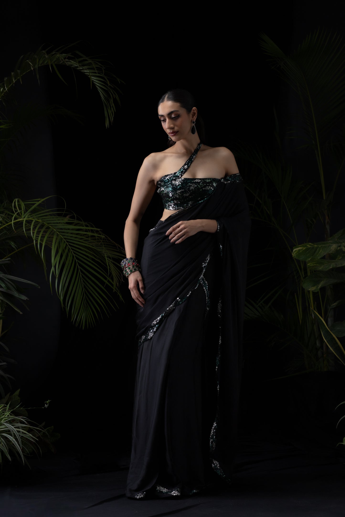 Scallop drape saree